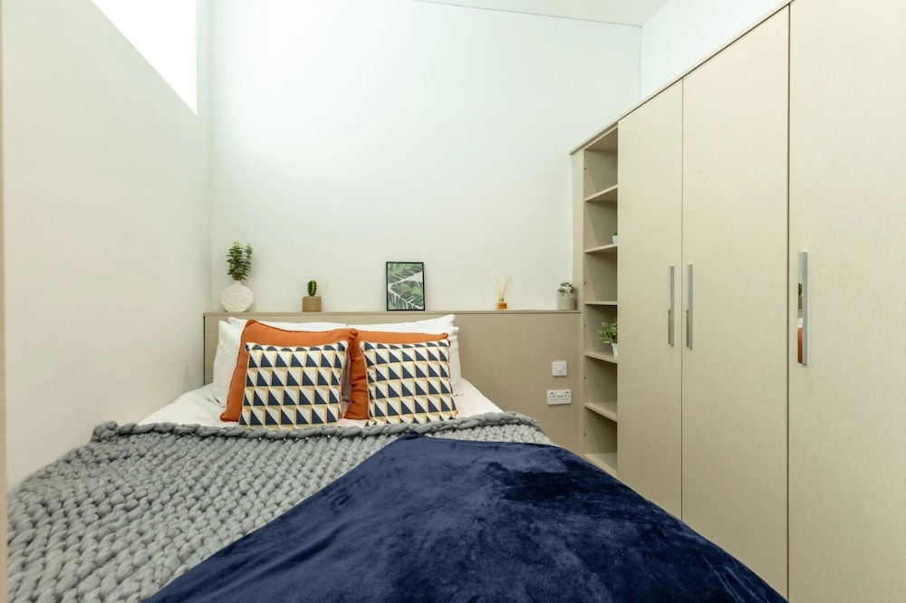 HFS Redvers Towers Sheffield in Sheffield, United Kingdom