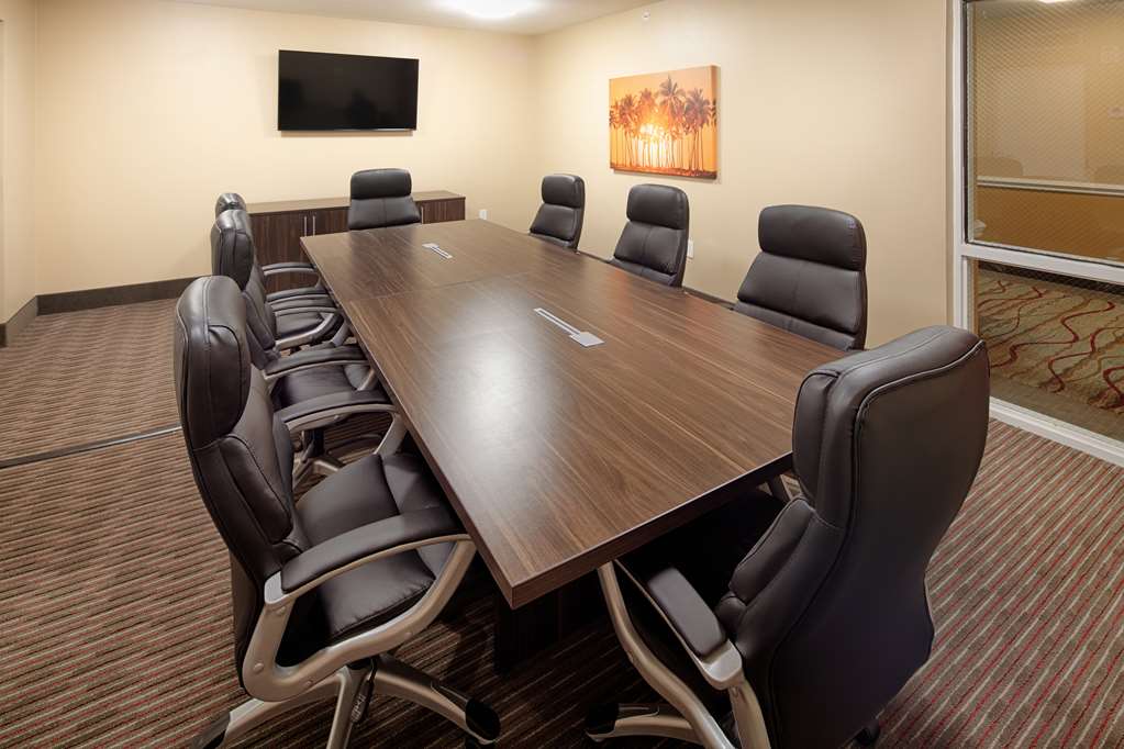 Radisson Hotel Orlando Lake Buena Vista South - photo 33