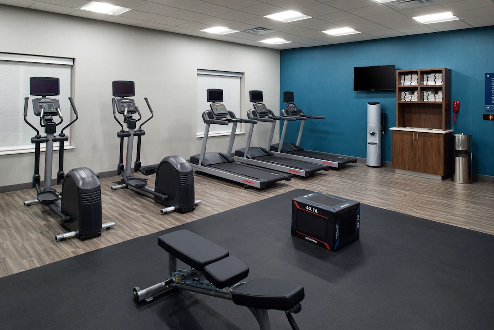Hampton Inn & Suites Adrian - photo 49
