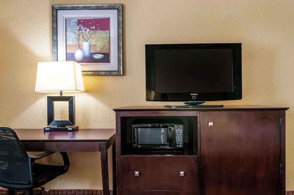 Quality Inn & Suites Slidell - photo 19