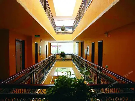 Gold Harbour Hotel in Lhasa, People's Republic of China