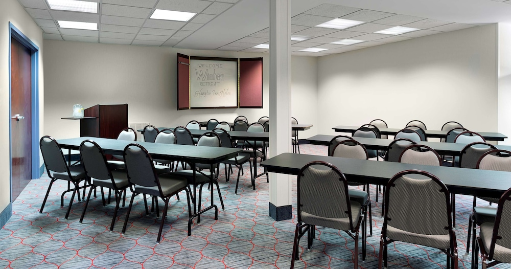 Hampton Inn Helen - photo 33