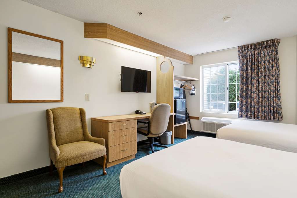 Charlevoix Inn & Suites SureStay Collection by Best Western - photo 28