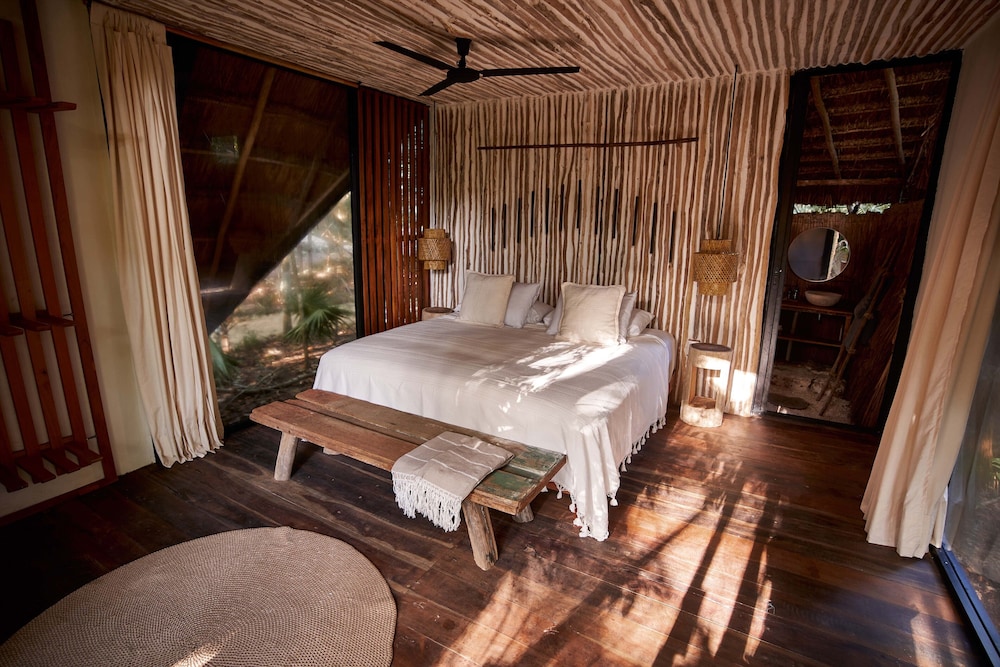 Kapok Bacalar Plant Based Hotel — hotel in Tancanhuitz