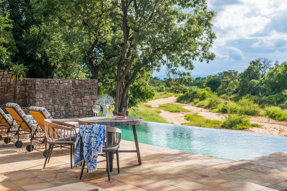 Shumbalala Game Lodge — 5-Star Luxury Hotel in Hoedspruit, South Africa