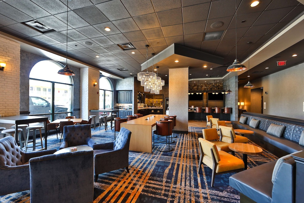 Hilton Garden Inn Savannah Historic District - photo 5