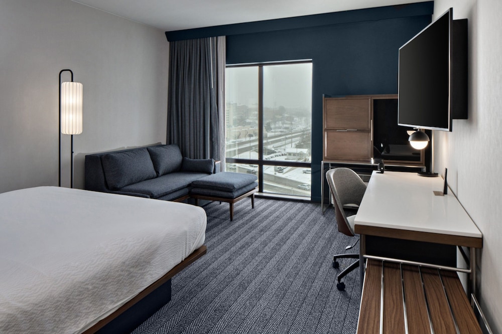 Courtyard by Marriott Jefferson City - photo 8