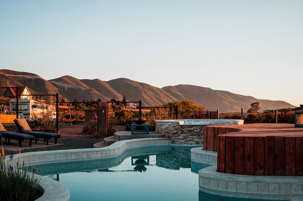 Glamping Valle de Guadalupe with private bathroom by Yuma Resort in Valle De Guadalupe, Mexico