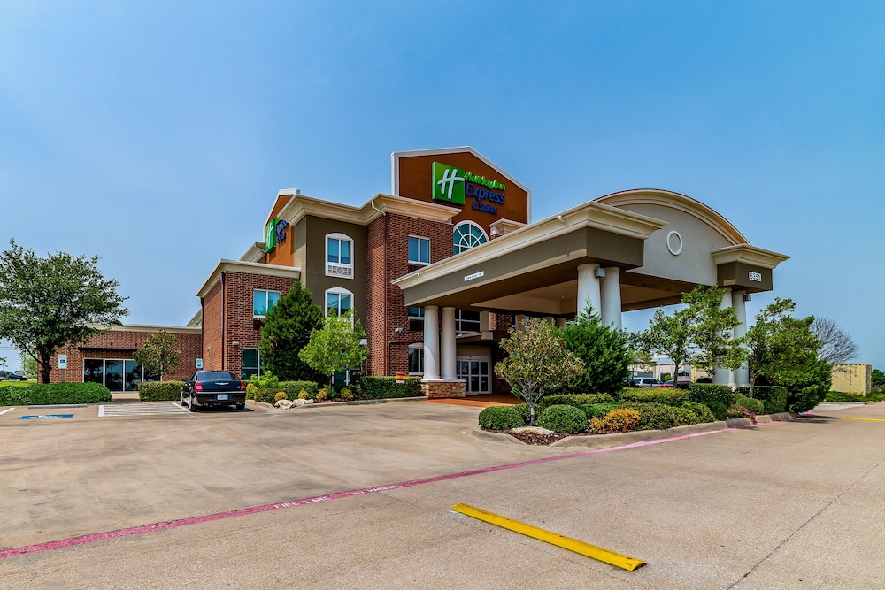 Holiday Inn Express & Suites Fort Worth Fossil Creek by IHG - photo 31