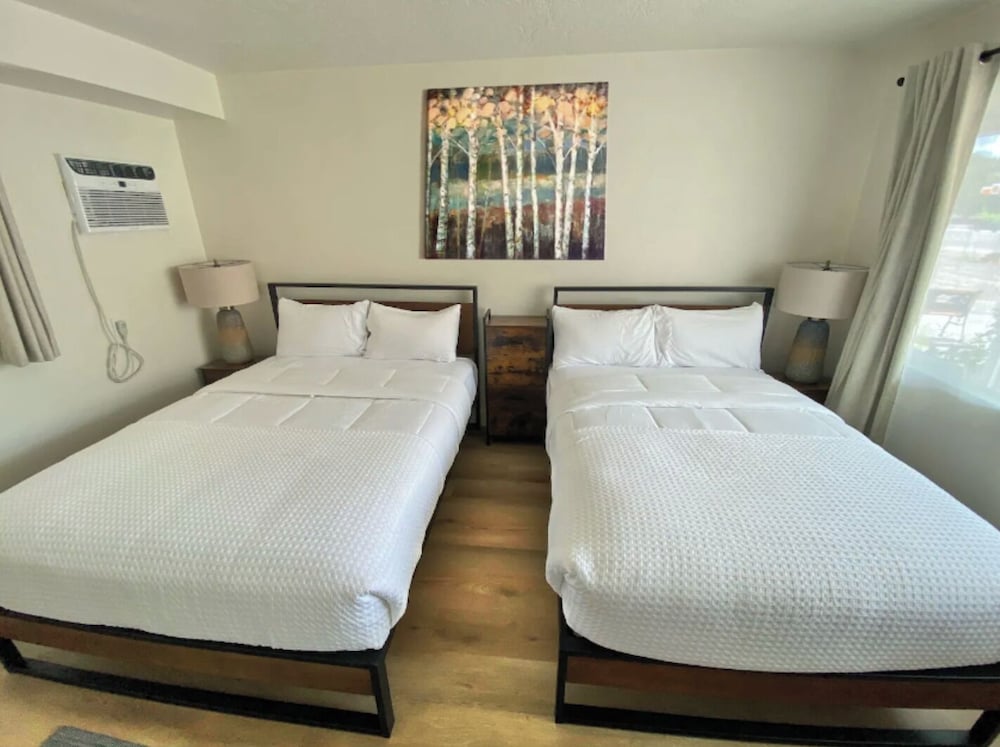 89 & Nine Motel - photo 9