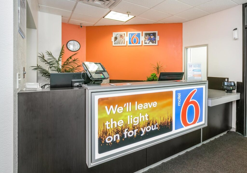 Motel 6 Minneapolis Airport Mall of America - photo 3