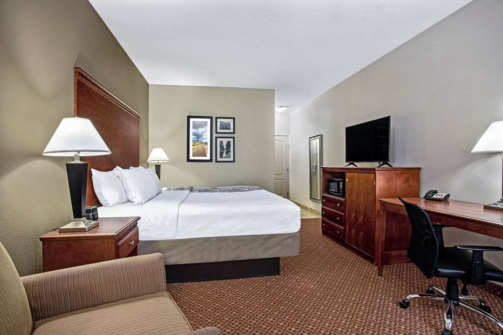La Quinta Inn & Suites by Wyndham Fairfield TX - photo 35