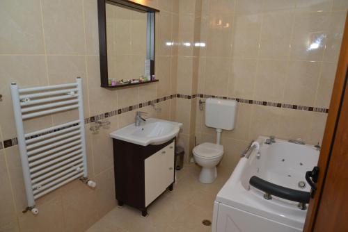 Club D’or in Limanu, Romania