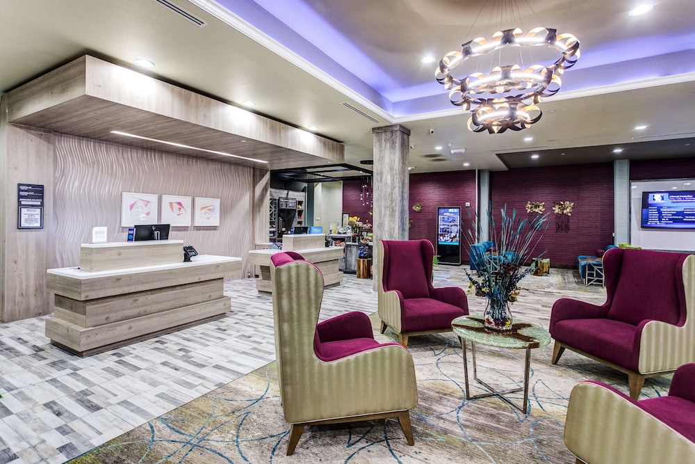 Hilton Garden Inn Topeka - photo 40