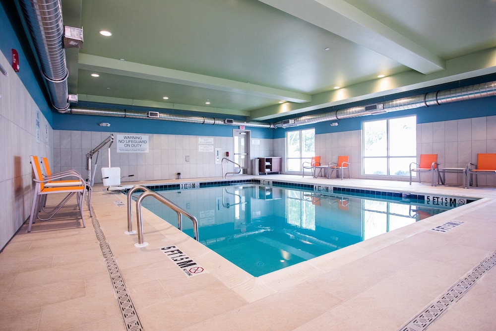 Holiday Inn Express & Suites Rehoboth Beach by IHG - photo 29