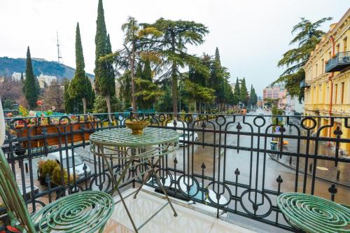 Charming apartment downtown Tbilisi