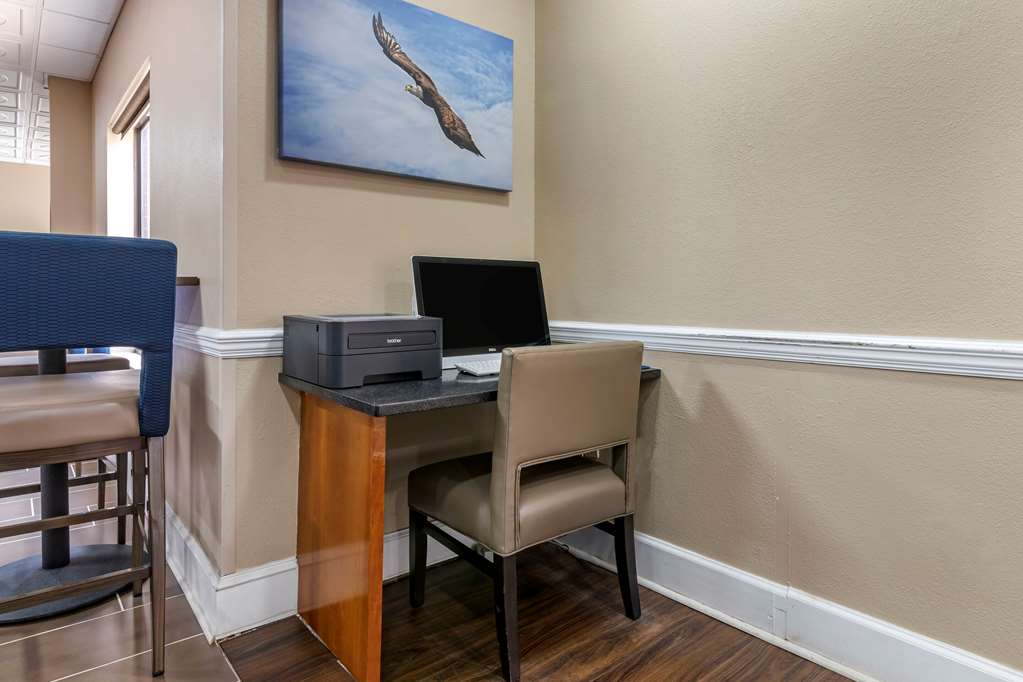 Comfort Inn & Suites Statesboro University Area - photo 25