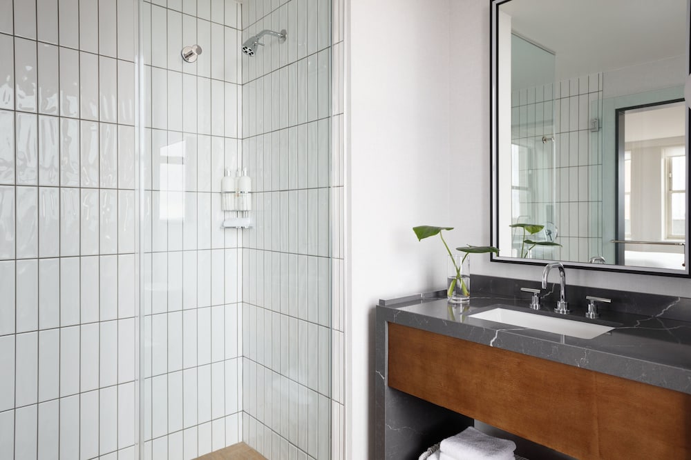 Kimpton Harper Hotel by IHG - photo 15