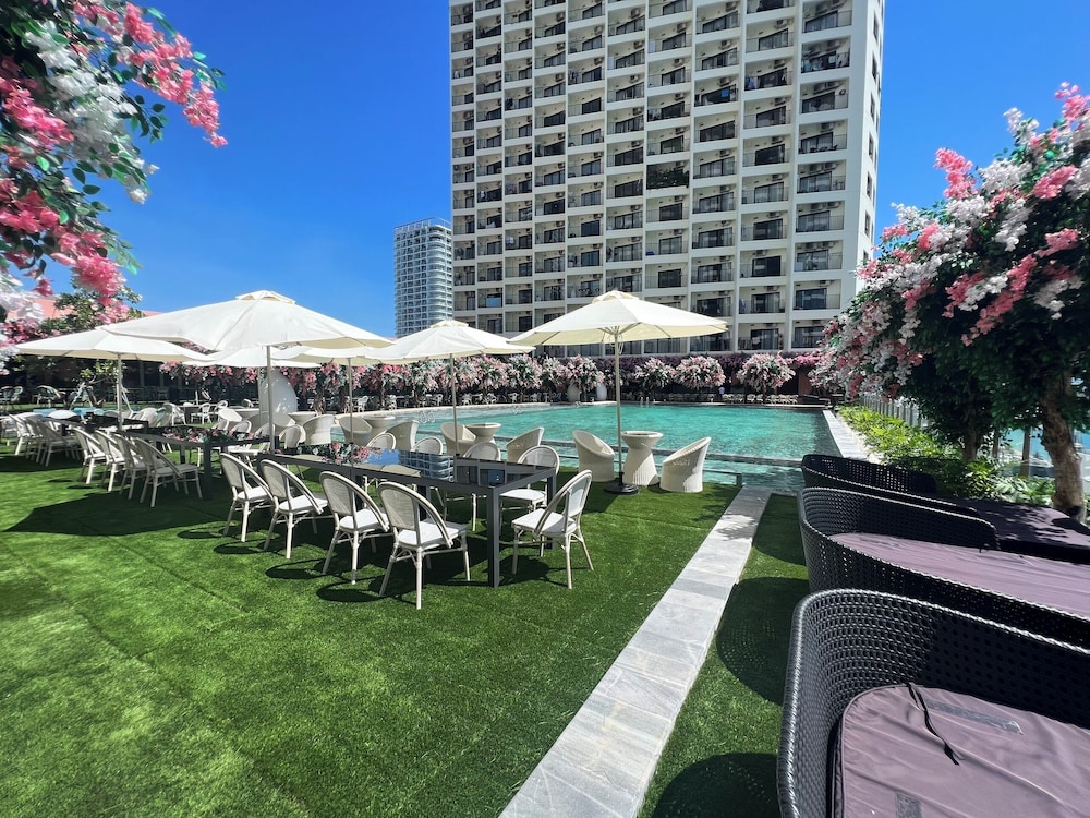 Apartment Lotte 1 — 5-Star Luxury Hotel in Nha Trang, Vietnam