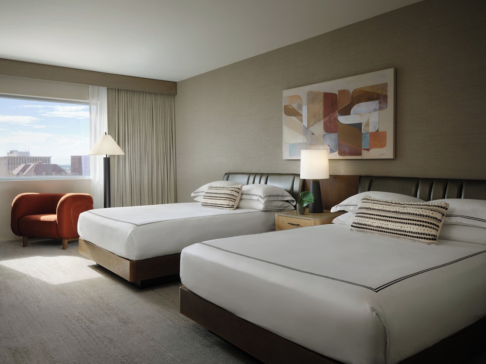 Kimpton Hotel Palomar Phoenix Cityscape by IHG - photo 16