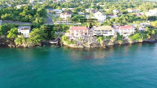 Shipwatcher Studio w Mezzanine — 4-Star Luxury Hotel in Ocho Rios, Jamaica
