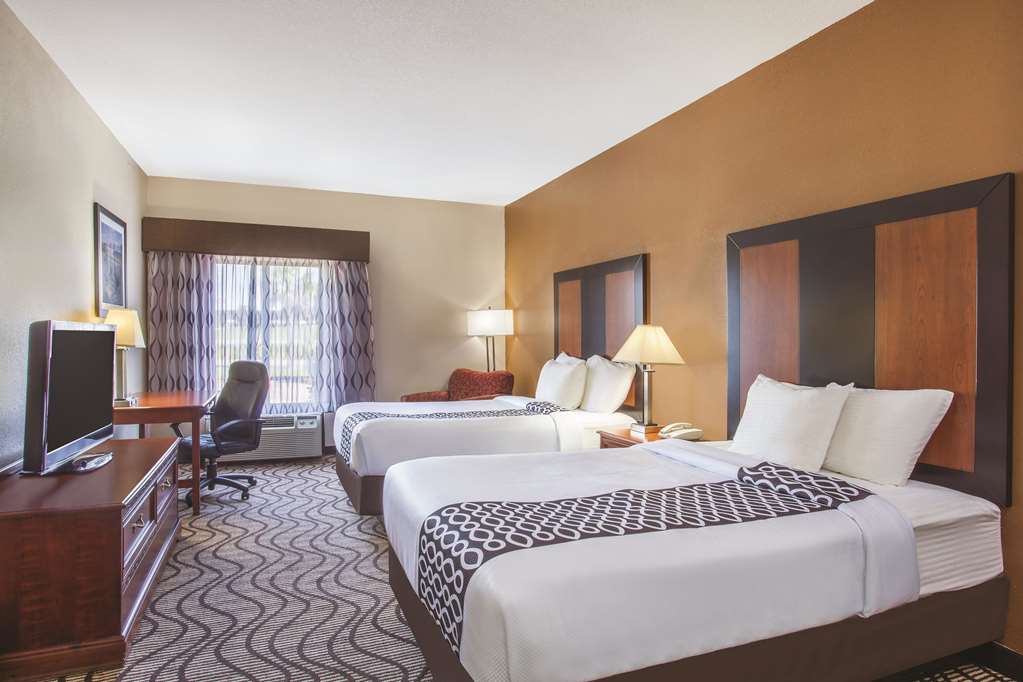 Baymont by Wyndham Moss Point Pascagoula - photo 14