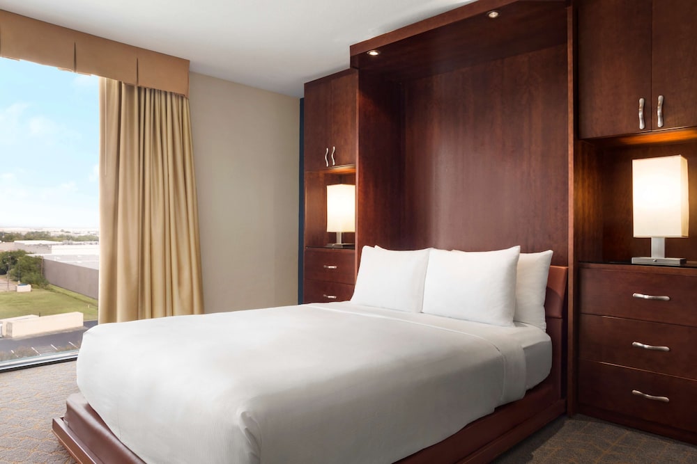 DoubleTree by Hilton Dallas DFW Airport North - photo 8