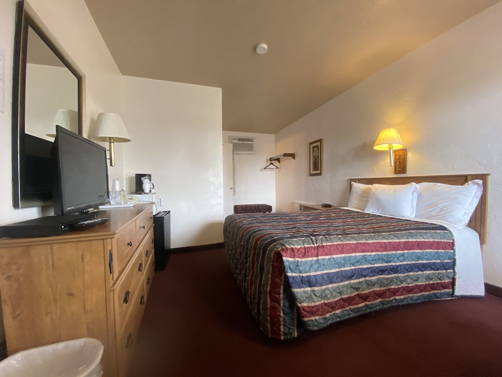 The Monticello Inn - photo 18