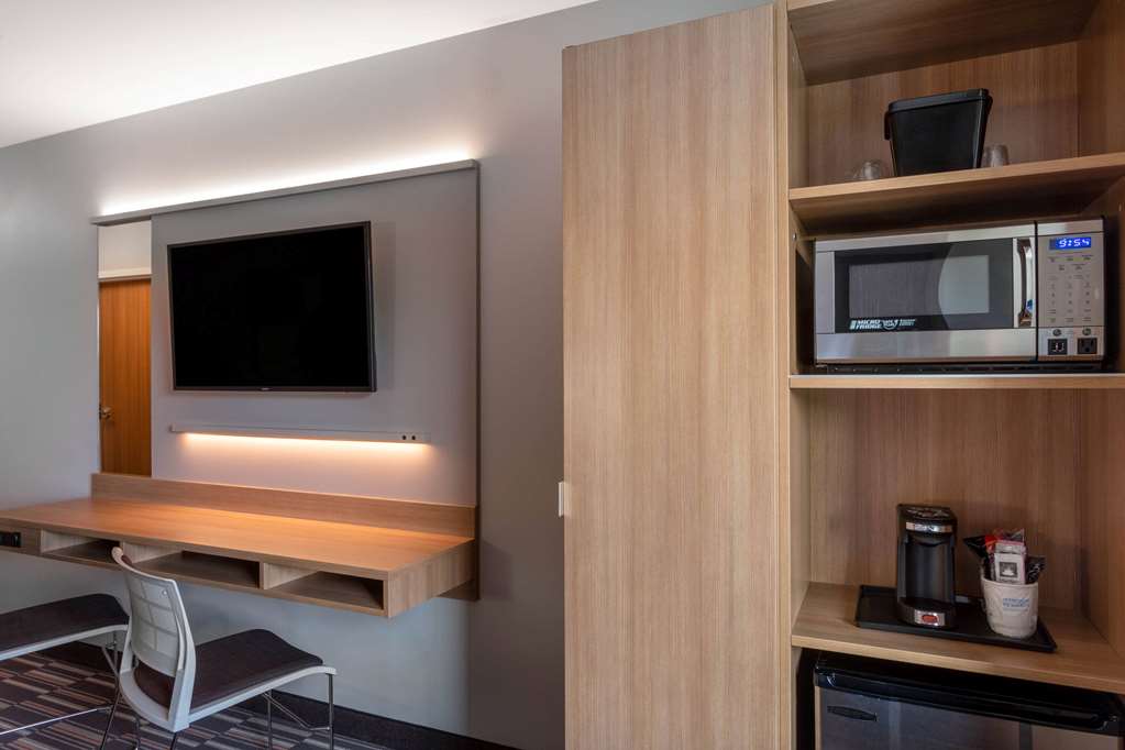Microtel Inn & Suites by Wyndham Amsterdam - photo 28