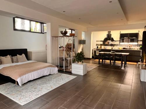 Etna Pool Villa Catania Sea view — 4-Star Luxury Hotel in Mascalucia, Italy