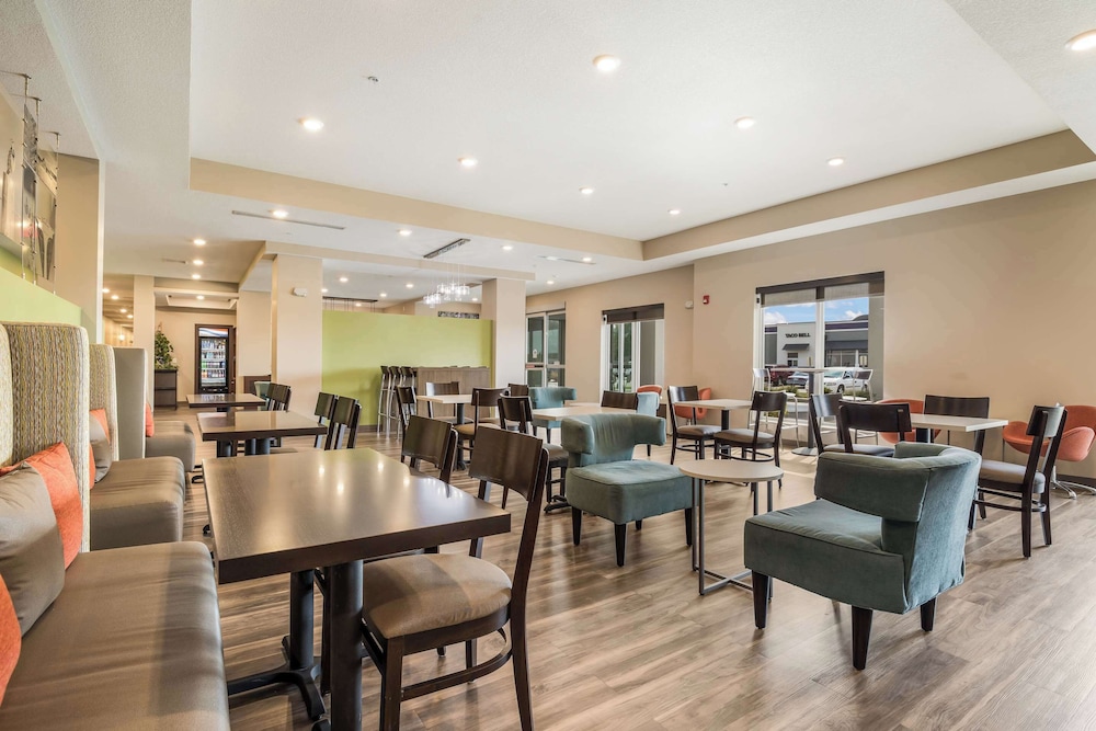 Sleep Inn & Suites Park City Wichita North - photo 63