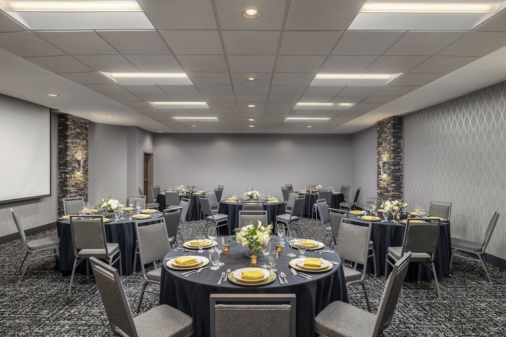 Holiday Inn Coralville Iowa City by IHG - photo 49