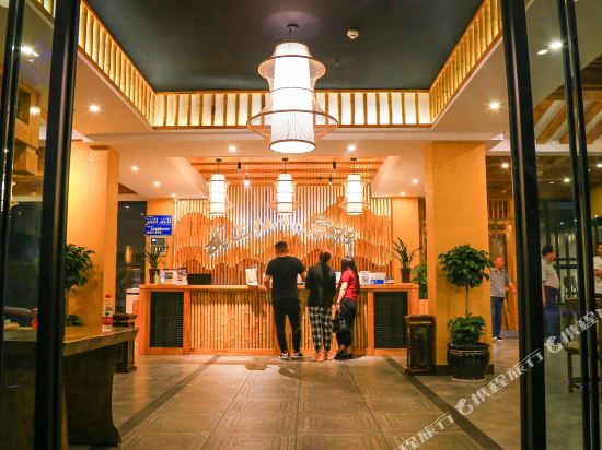 Wu Shang Xian Yun Jian Inn Wudang Mountains in Danjiangkou, People's Republic of China