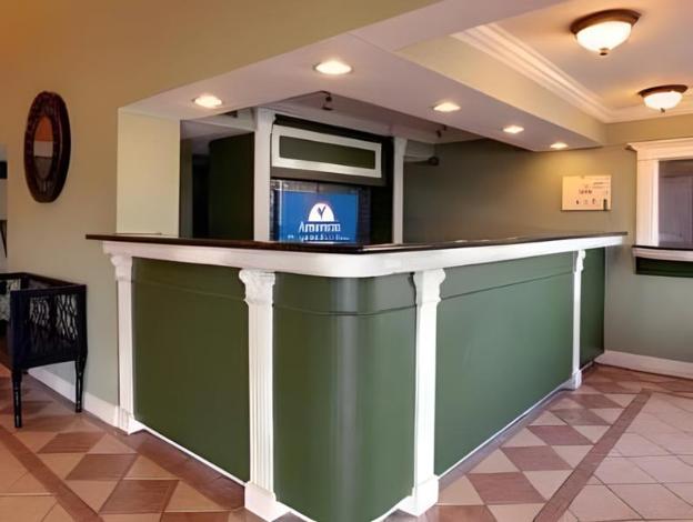 Travelodge By Wyndham Lafayette - photo 15