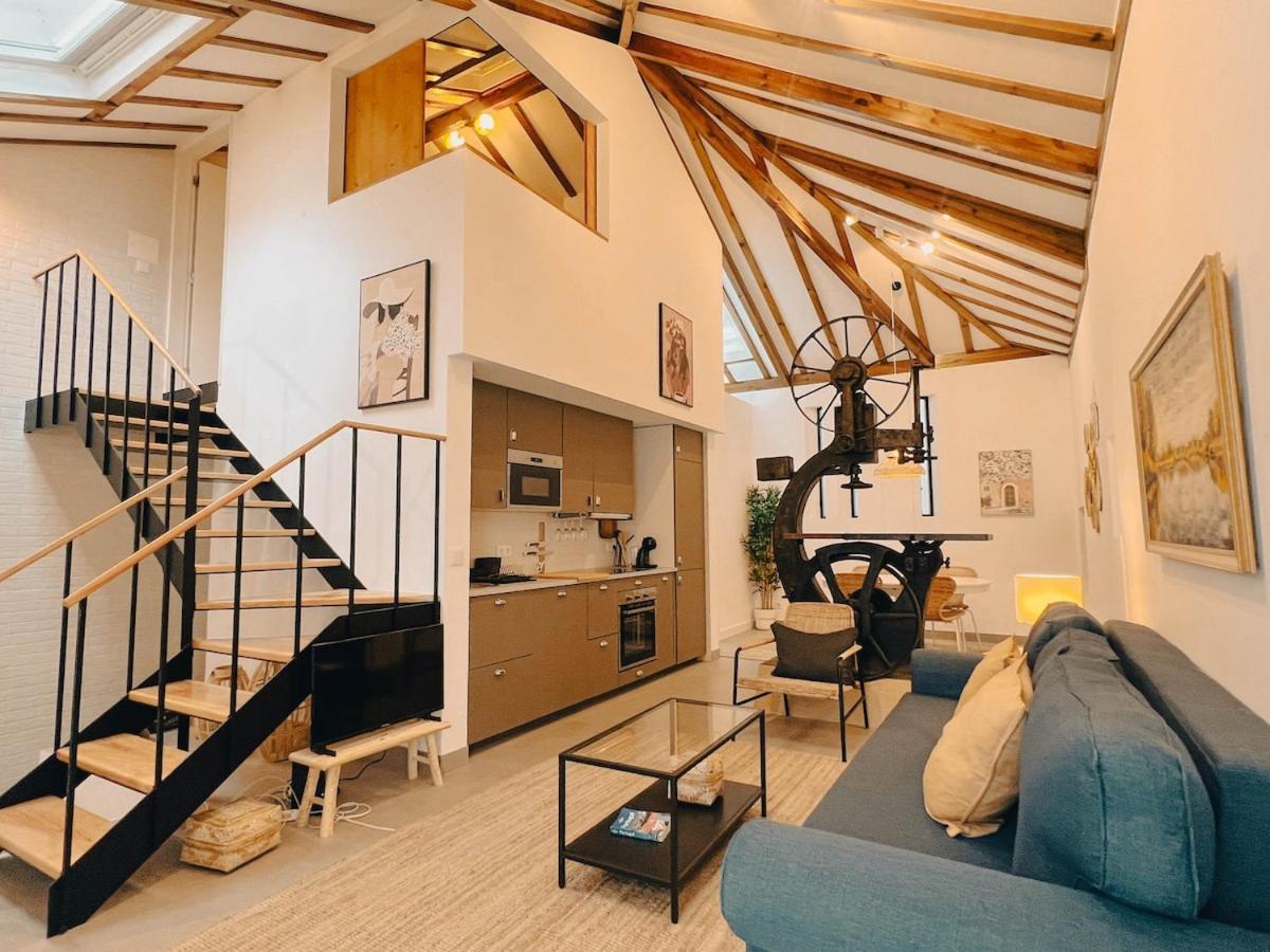 My Fair Lisbon Unique Rustic Apartment near Príncipe Real — 4-Star Luxury Hotel in Lisbon, Portugal
