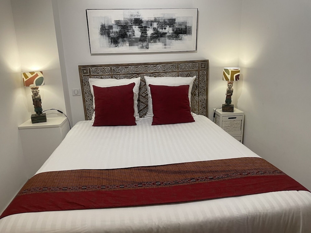Baionakoa Residence — 4-Star Luxury Hotel in Bayonne, France