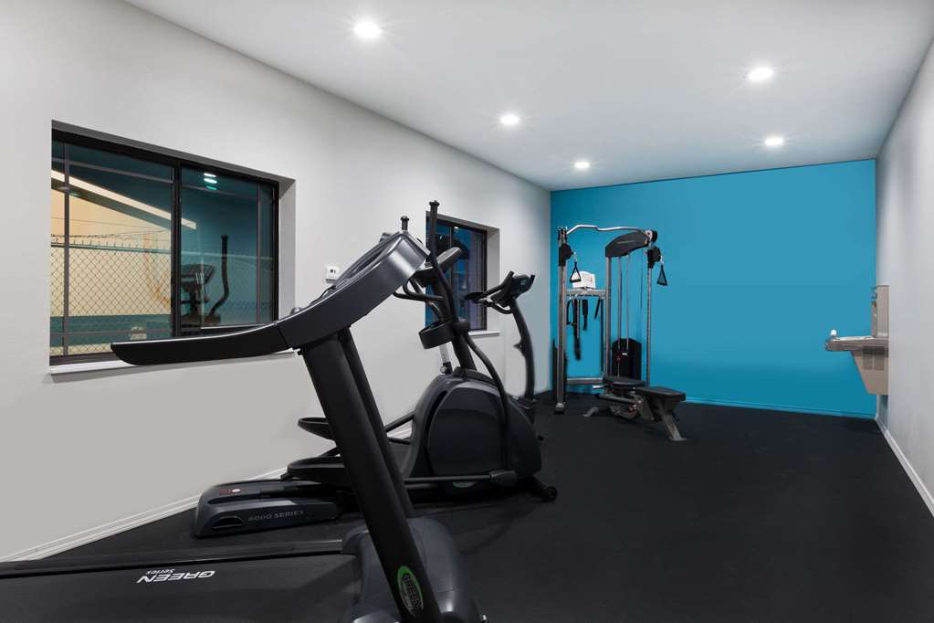 Baymont by Wyndham Bryan College Station - photo 12