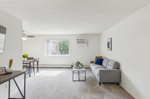 Midtown 3605I Cozy & Comfy I Free Parking — 4-Star Luxury Hotel in Parma, United States