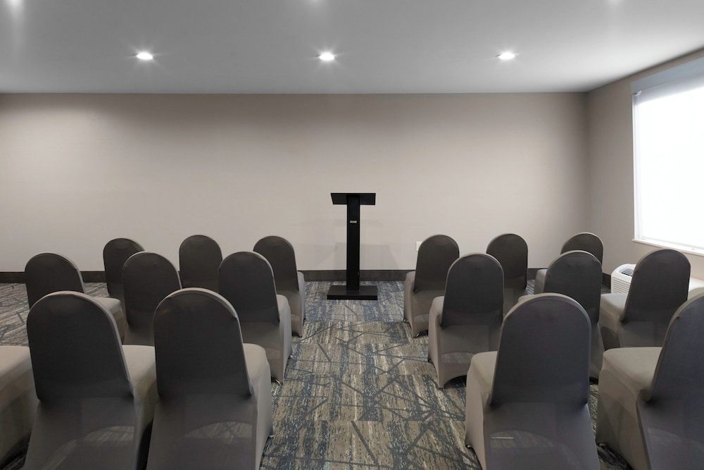 Holiday Inn Express Rocky Mount Sports Center by IHG - photo 77