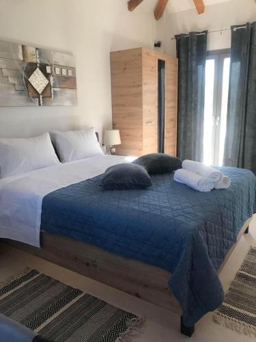 Ktimavita Apartment 1 — 4-Star Luxury Hotel in Petra, Greece