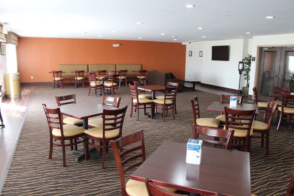 Sleep Inn North Liberty - photo 50