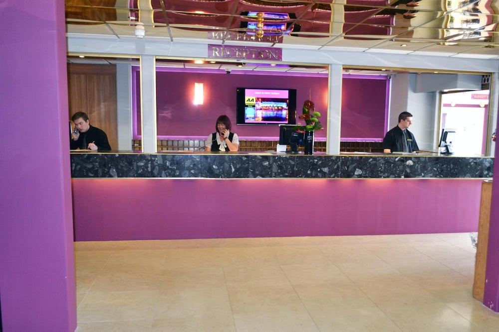 Lyndene Hotel — Blackpool — photo 4