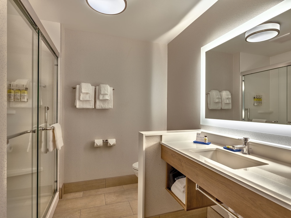 Holiday Inn Express & Suites Salem North Keizer by IHG - photo 8