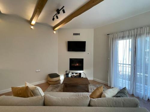 Trifonakia - carbon neutral hotel in Unknown City