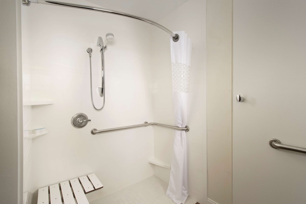 Hampton Inn Rochester Greece - photo 14