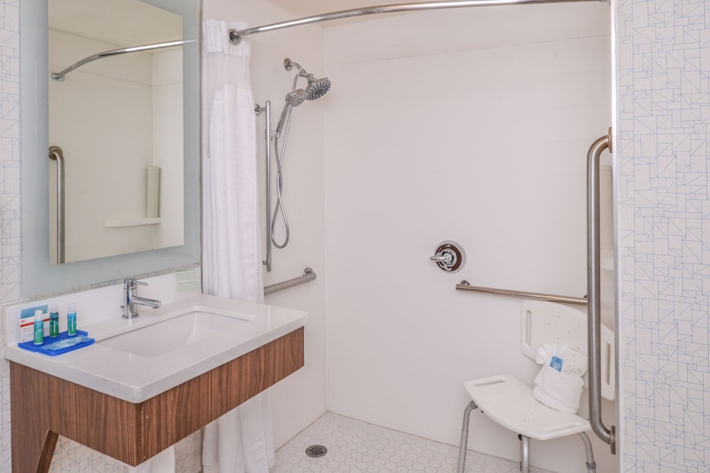 Holiday Inn Express Palm Desert by IHG - photo 19