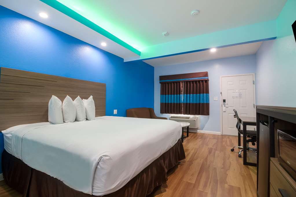 Americas Best Value Inn Aldine Westfield - photo 22