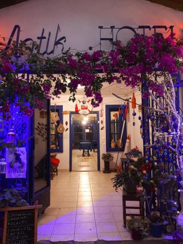 Antik Otel Seferihisar Sgack — Seferihisar
