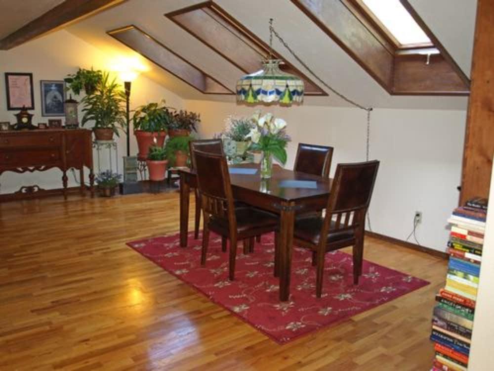 Whispering Pines Inn - photo 11