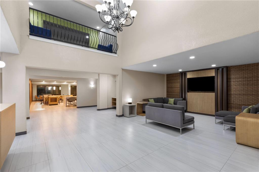 Hawthorn Extended Stay by Wyndham College Station South - photo 8